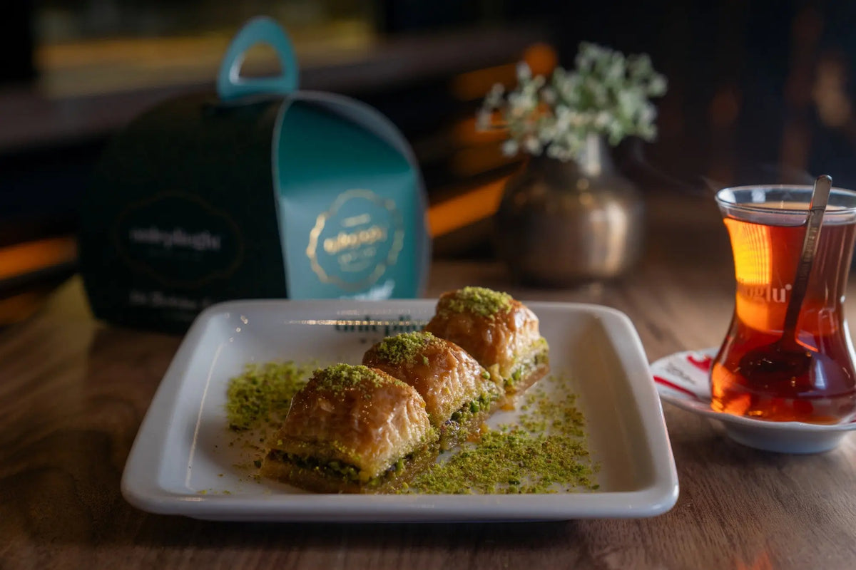 Baklava mit Antep-Pistazien (Fıstıklı Baklava)