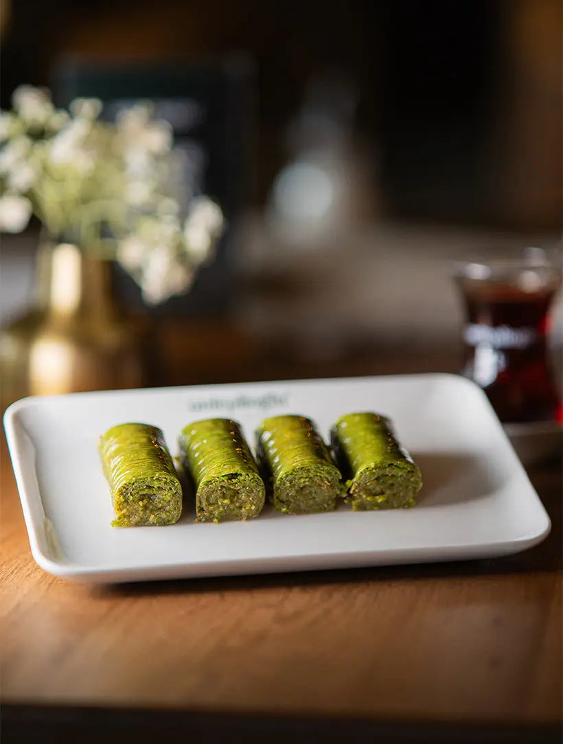 Grüne Pistazienrollen Baklava kaufen | Spezialität von Anteplioglu –  Anteplioglu